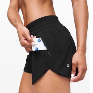 - Lululemon Shorts - Tracker Short V - Swift